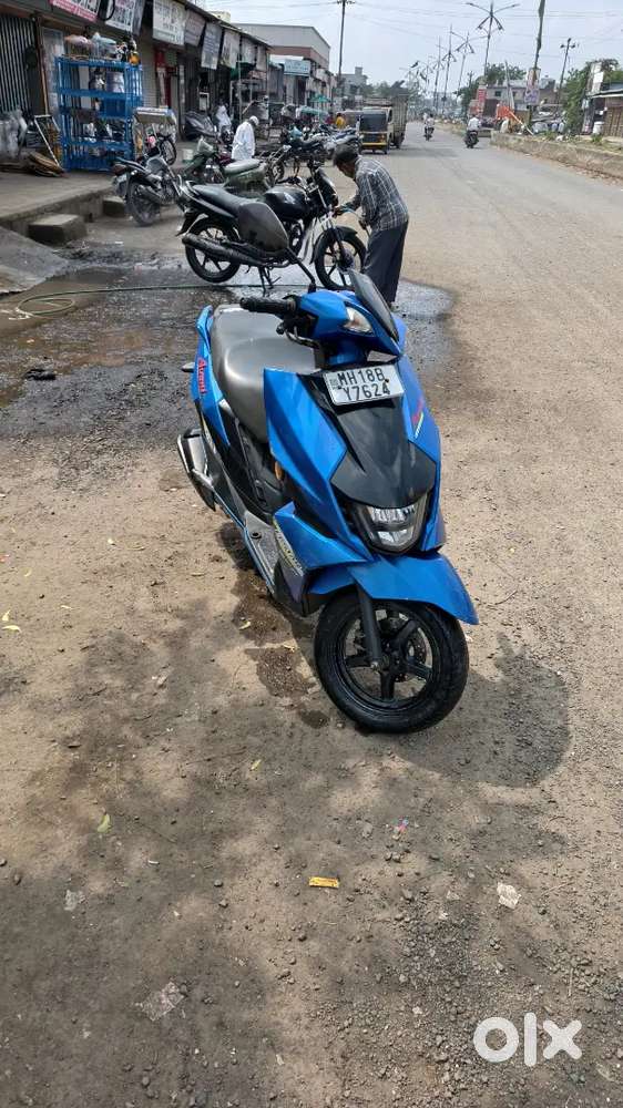 Suzuki awnis good condition