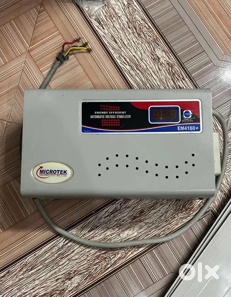 Microtek EM 4160+ Stabilizer For Ac upto 1.5 Ton And Free fan (burned)