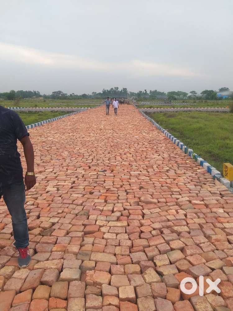 BOOK YOUR PLOT NOW NEAR JOKA METRO STATION