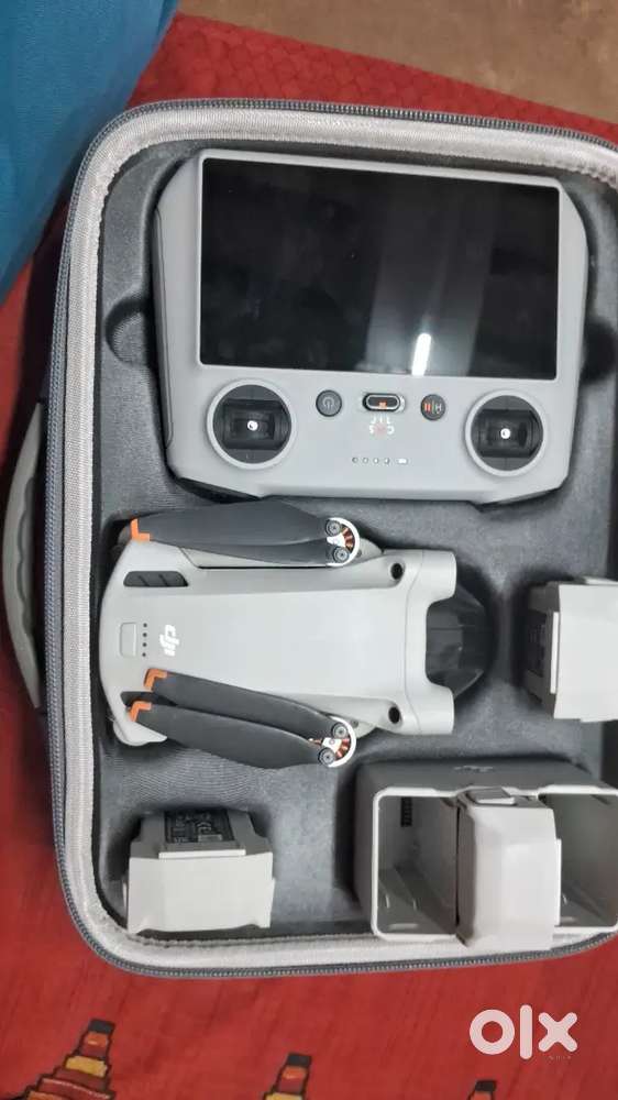 DJI MINI 3 PRO  FLY MORE COMBO