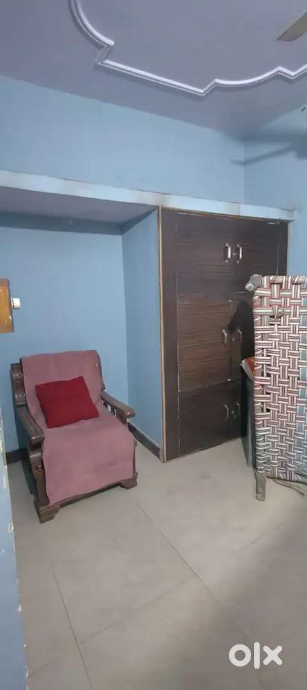 Floor for rent