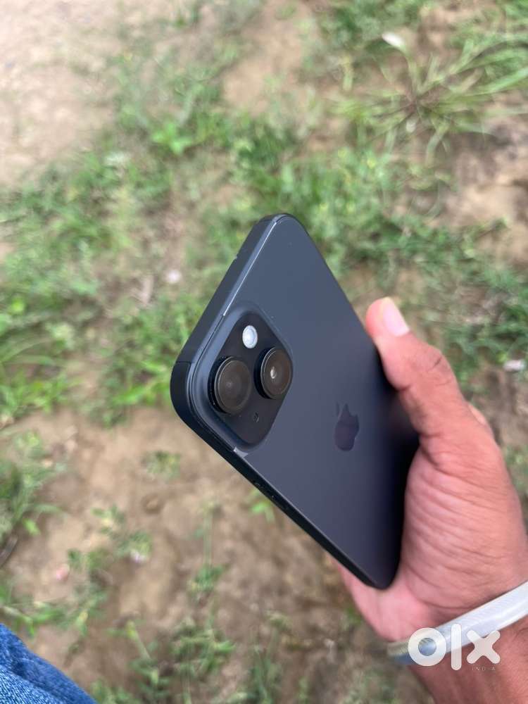 Iphone 15 128gb black color  88% health