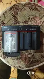 Canon camera 1dx battery charger and battery