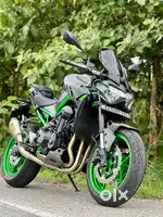 Kawasaki Z900 TFT (Ebony Gree) - Immaculate Condition