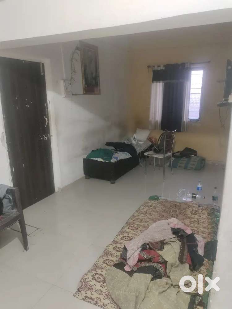 1 bachelor male required urgently