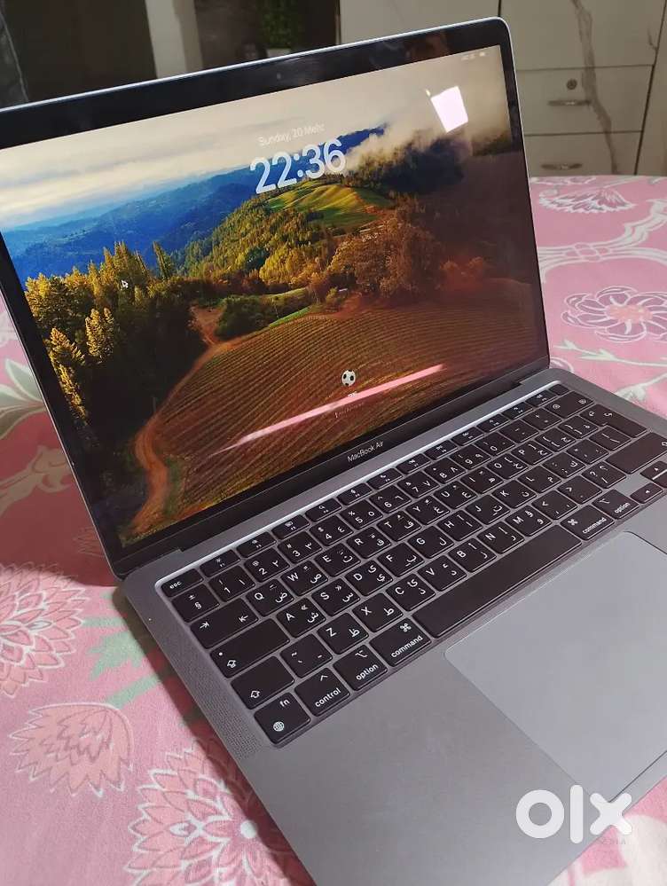 M1 MacBook Air – Sirf 1 Year Old, Full Original Condition