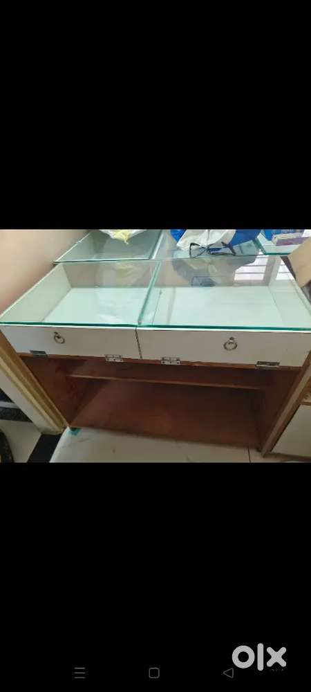 Wood Counter with glass