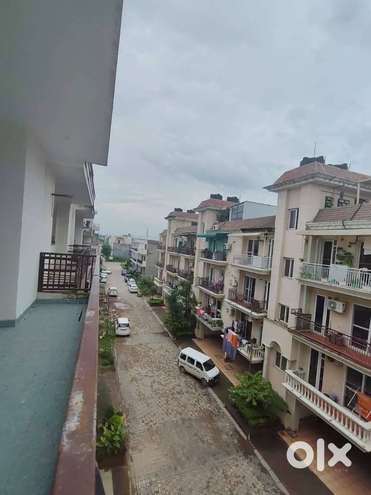 Spacious Flat for Sale in Riverdale Aerovista, Airport Road