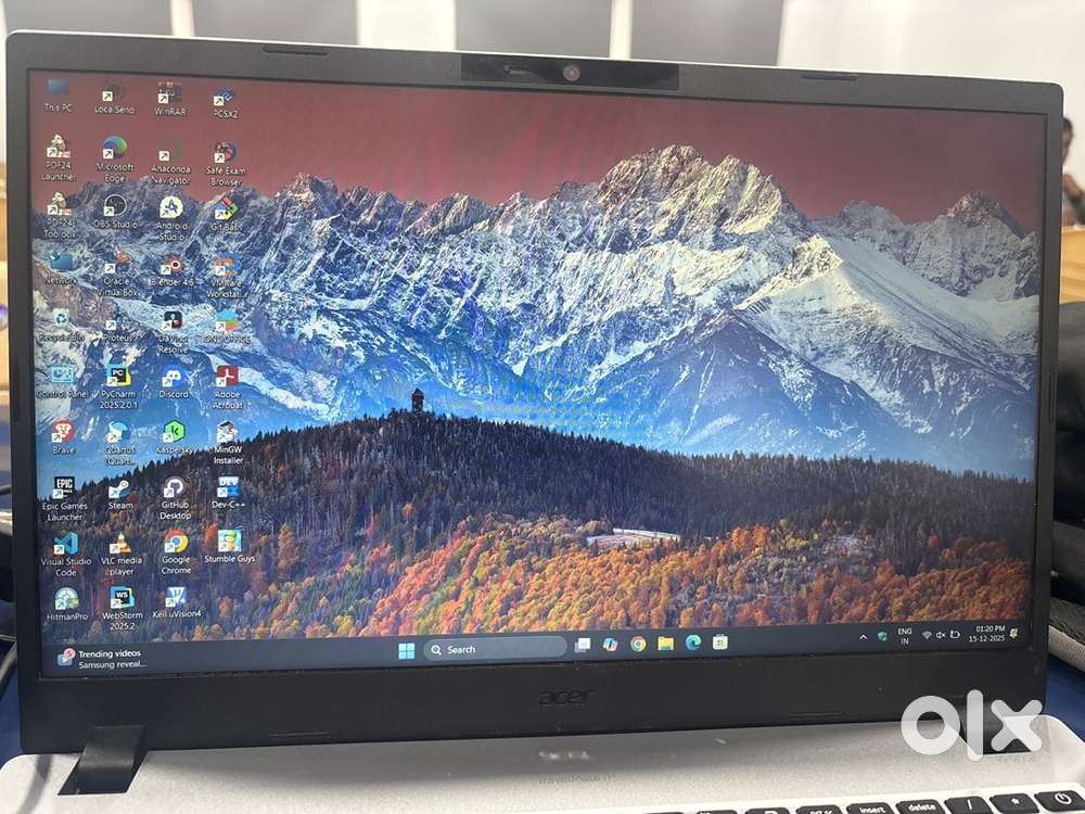 Acer Travelmate p15.6 inch Full hd display