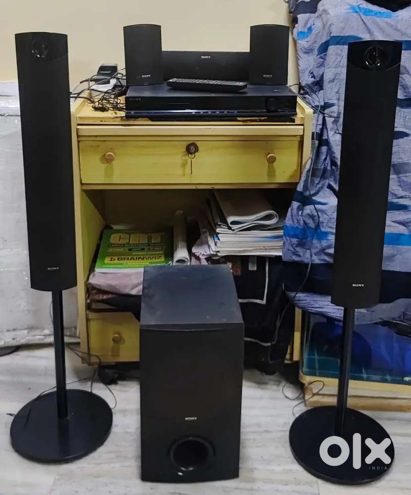 Sony Home Theater System Model: DAV-DZ640K