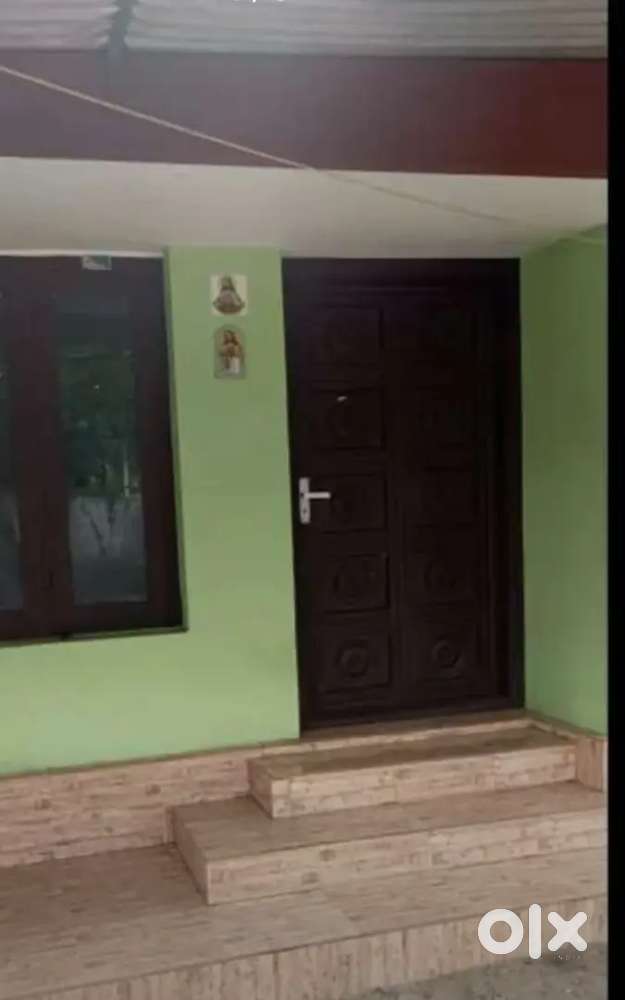 4 ബെഡ്റൂമിന്റെ വീട് വാടകയ്ക്ക് അർത്തുങ്കൽ ബൈപ്പാസ്