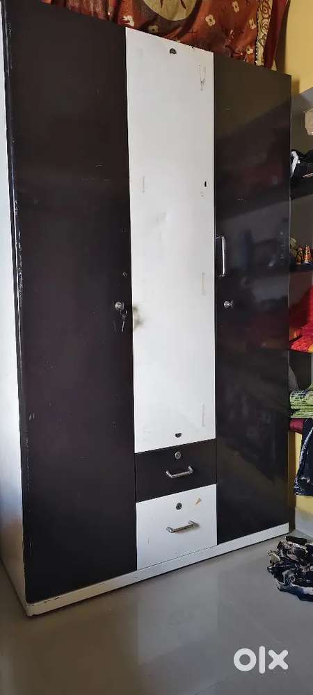 Cupboard big size with height 6 feet and width 4 feet