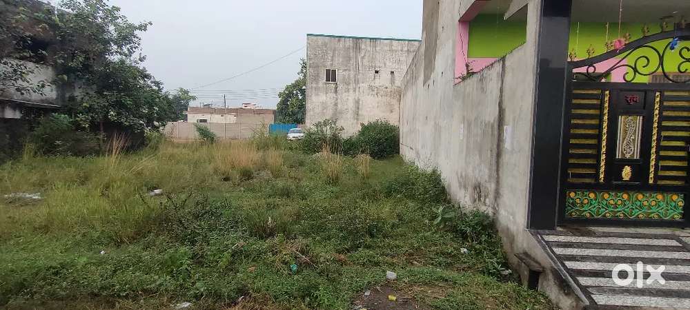 residential plot available at shriram gali,before maharishi school