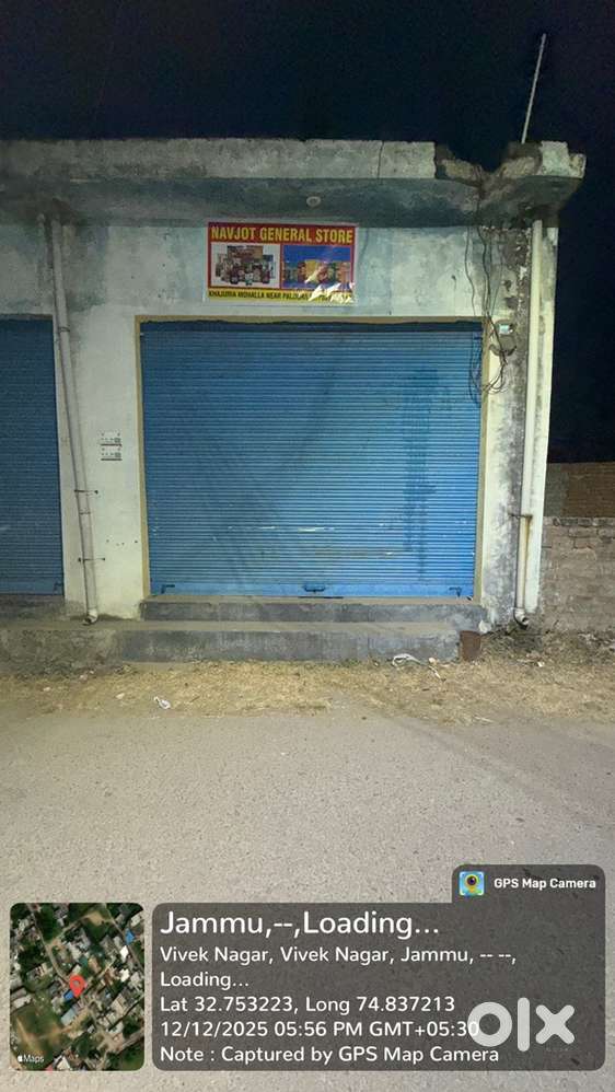 2 Shop for rent location paloura