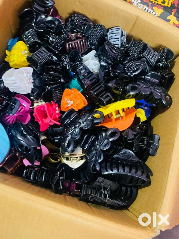 Bulk Sale – Cosmetic & Hair Accessories Stock Clearance