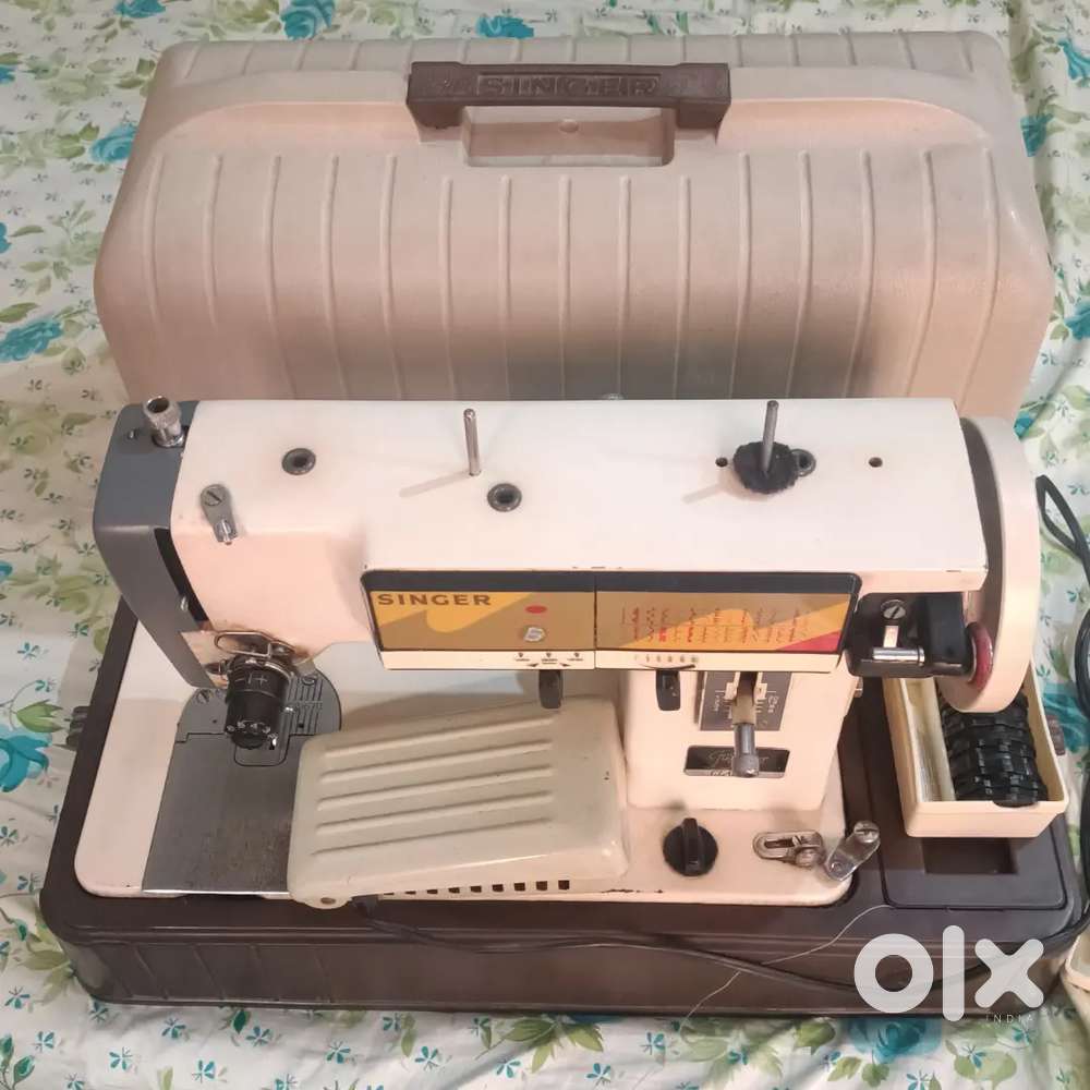 Motorised Fashion maker Sewing Machine