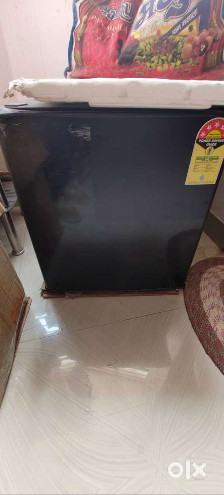 MINI FRIDGE