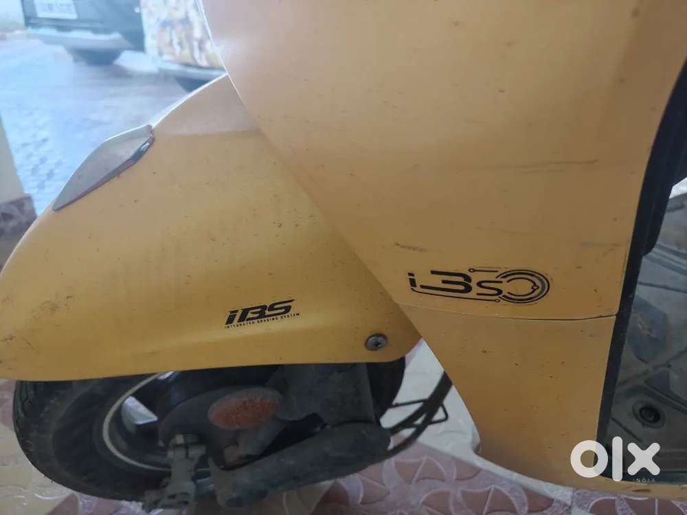 Hero Pleasure plus single handed Scooty