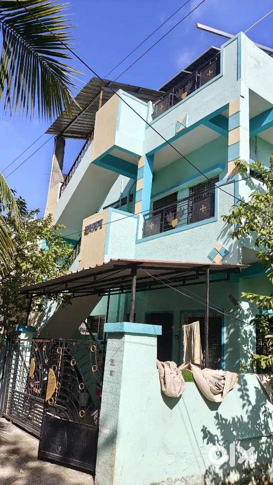 TO-LET: Spacious Double Bedroom Portion(First Floor Independent House)