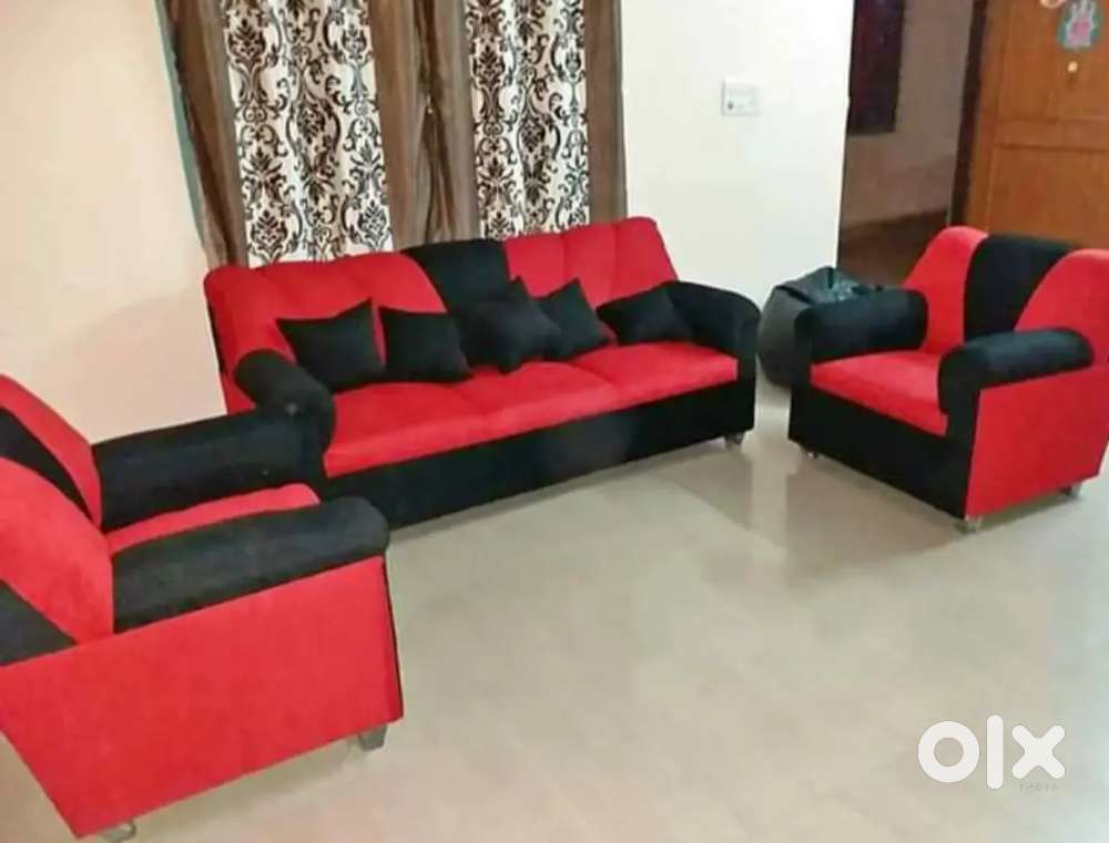 Sofa sets directly from the marker's