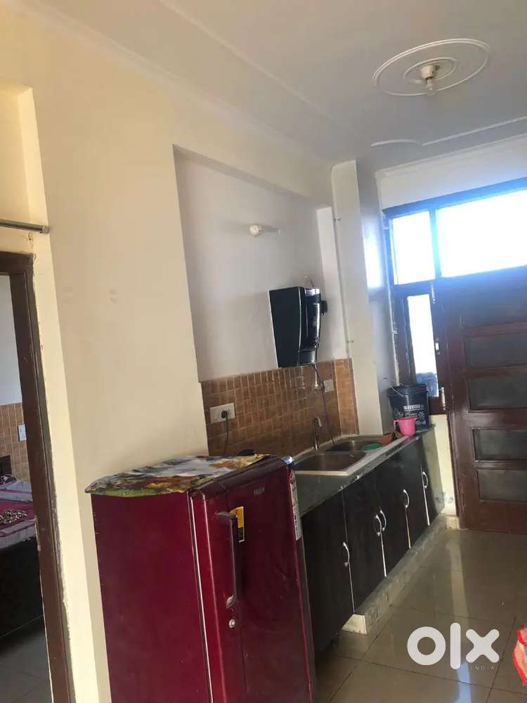 3 BHK flat available for rent for families & for IT Professionals
