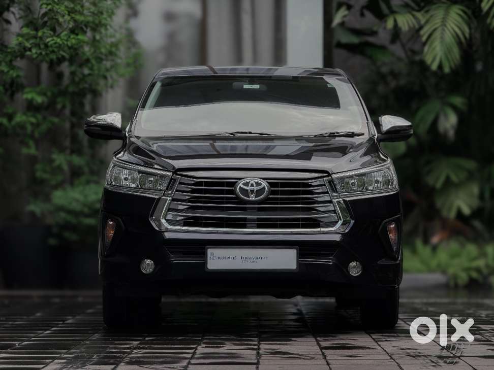 Toyota Innova Crysta 2.4 G Plus MT 7 STR, 2021, Diesel