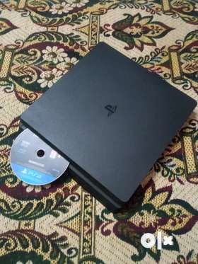 I SELL THIS PS4 BECAUSE I HAVE ORDERED PS5