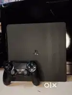 Ps4 slim with one controller and games