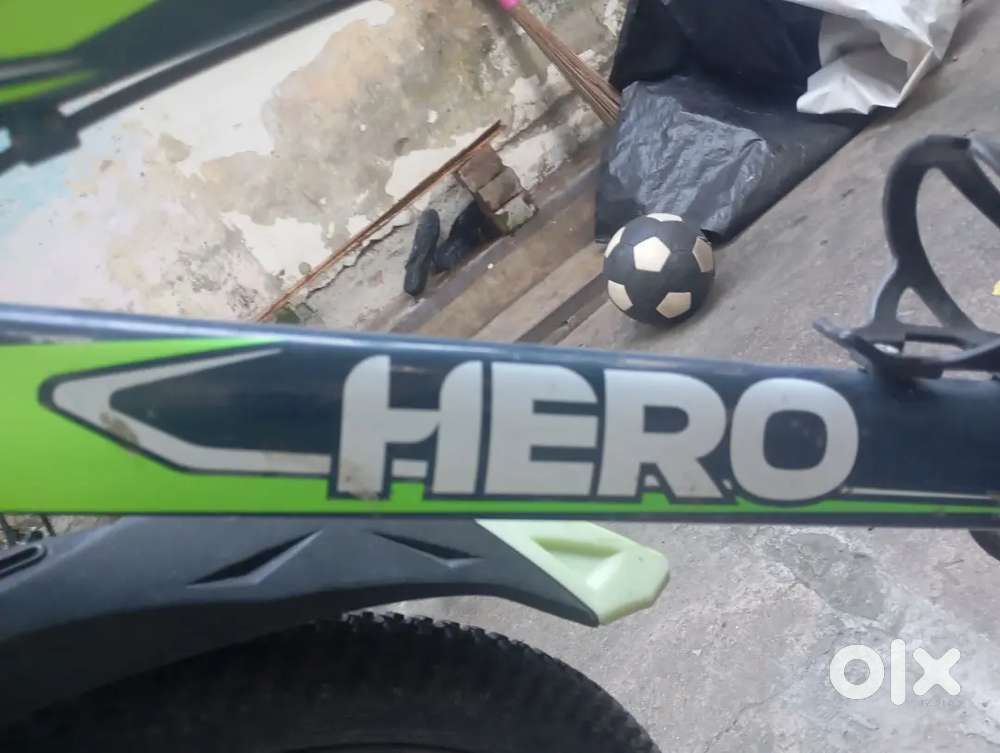 Hero cycle for boys and girls