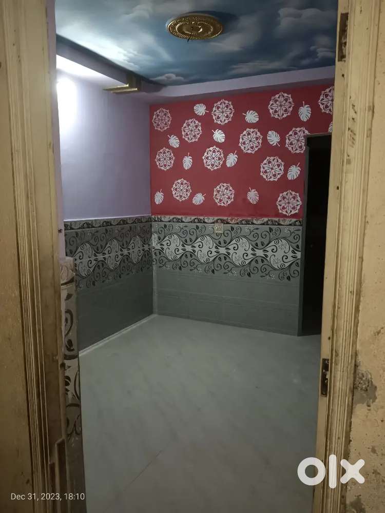 1 Rk flat for heavy deposit 2 floor daily bmc Pani hey market mey he