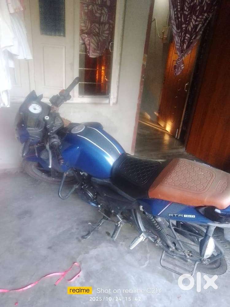 Apache RTR 160 Made Blue