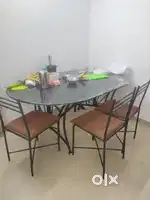 Dinning table with chairs