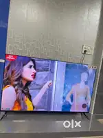52 SMART LED TV 3 MONTH USED WITH WARRANTY 4K ULTRA