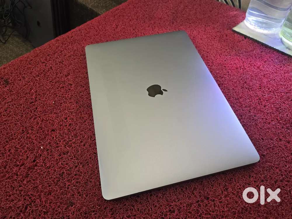Apple Macbook Pro 2021 i7 16gb 512gb 5.5gb Graphics 16inch Retina