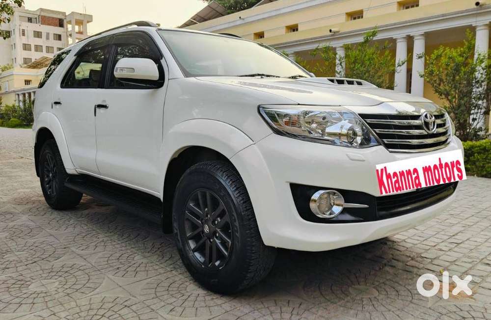 Toyota Fortuner 2011-2016 4x2 AT, 2016, Diesel
