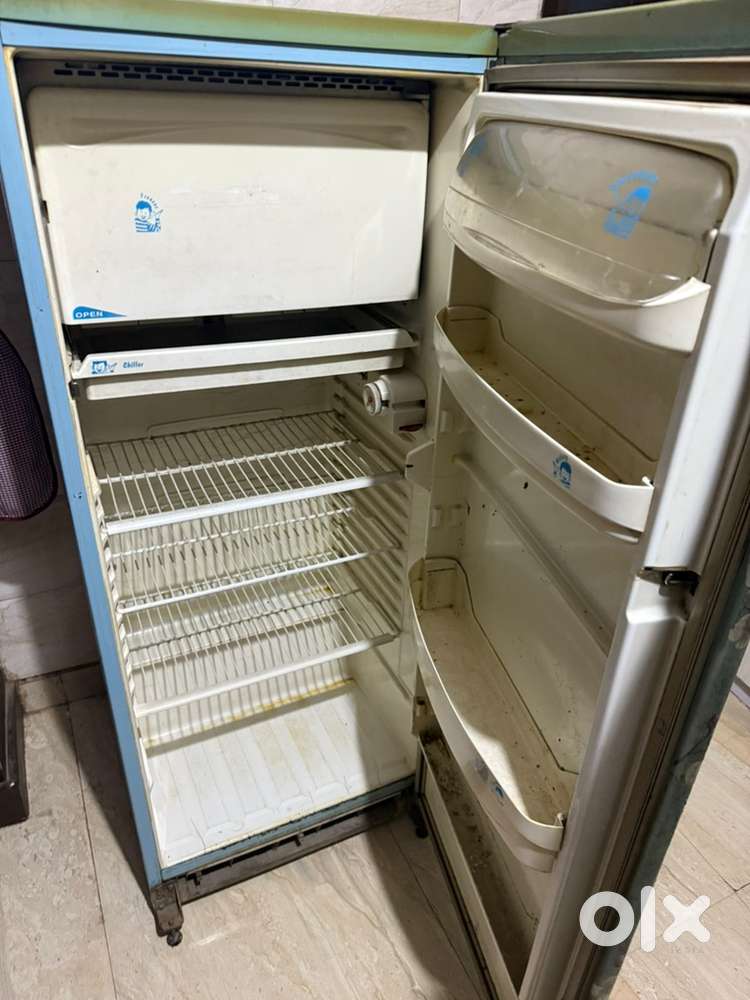 Whirpool Fridge 310 Litres