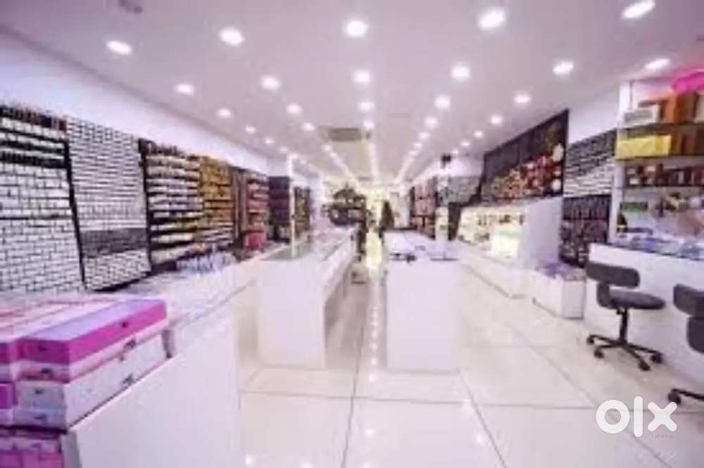 Wanted male/female showroom counter staffs