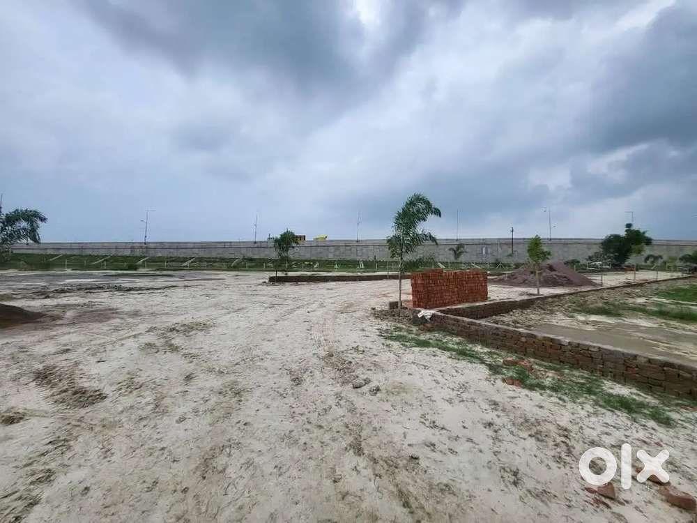 20 लाख के रेट से 3000sqft जमीन HCl compny इकाना स्टेडियम के बैक साइडमे