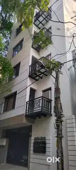 LEASE HOUSE FRAZER TOWN