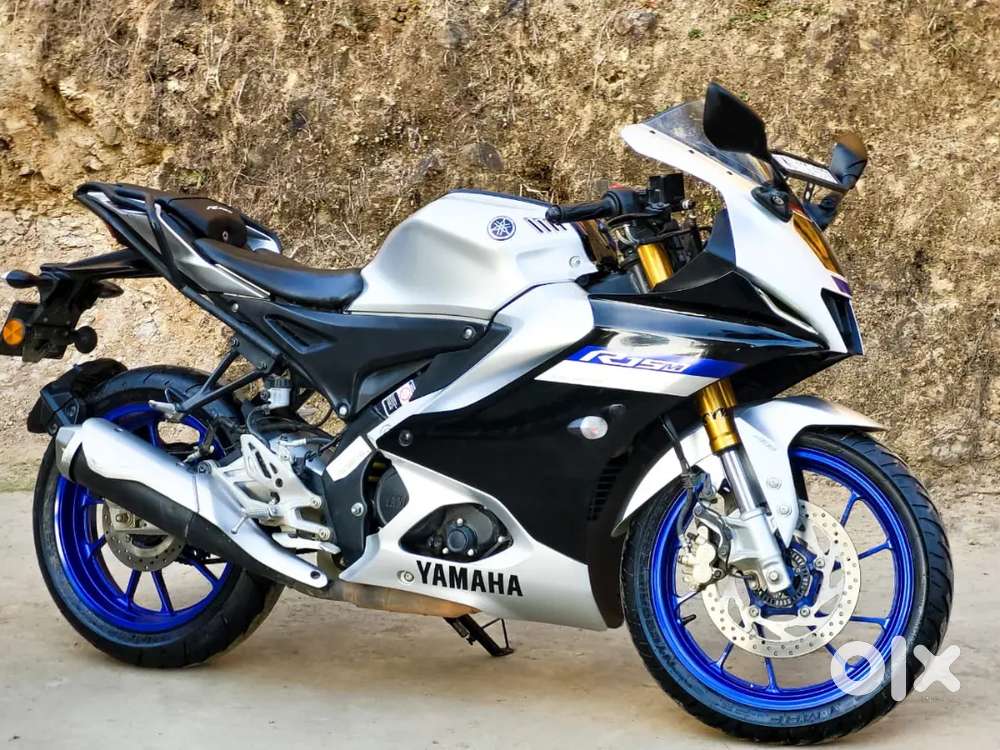 R15m 2022 model