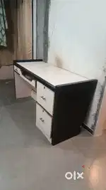 Computer Table