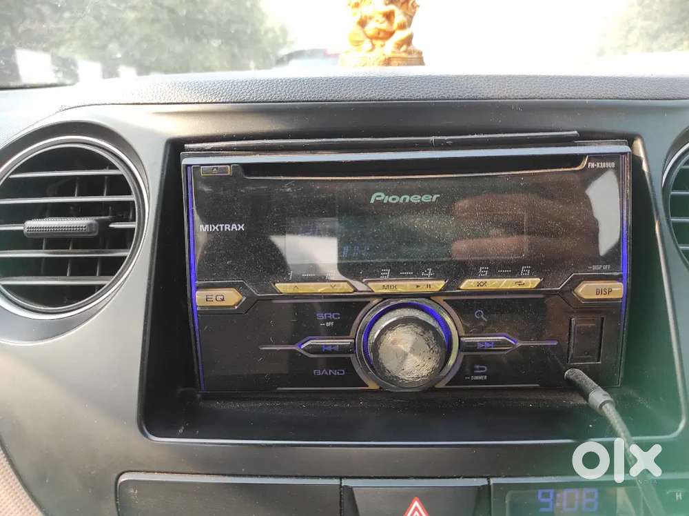 Car stereo make Pioneer