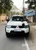 Mitsubishi Pajero Sport 2.5 Manual, 2014, Diesel