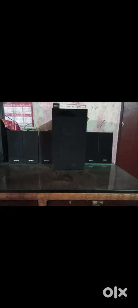 Sony home theatre 5 in 1 channel full brain new condition