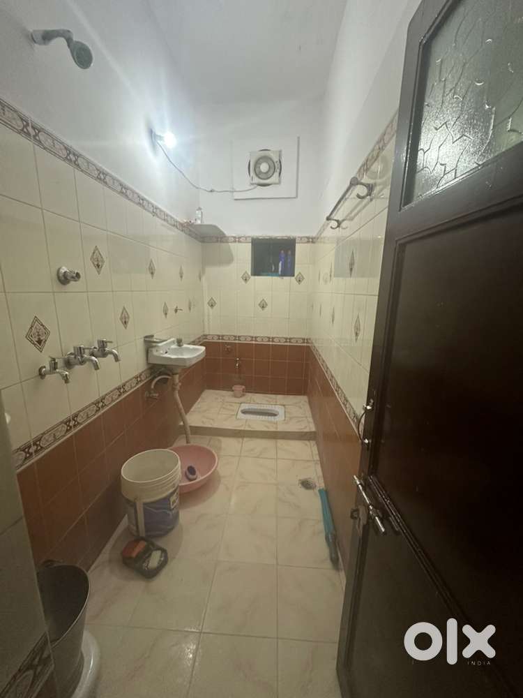 Near kailash hospital