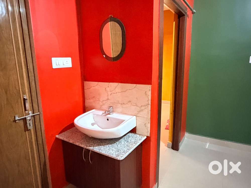 I want to sale my new flat in Tapoban Society