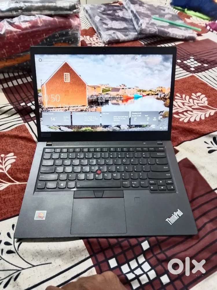 Lenovo ThinkPad t490 laptop (only 18000)
