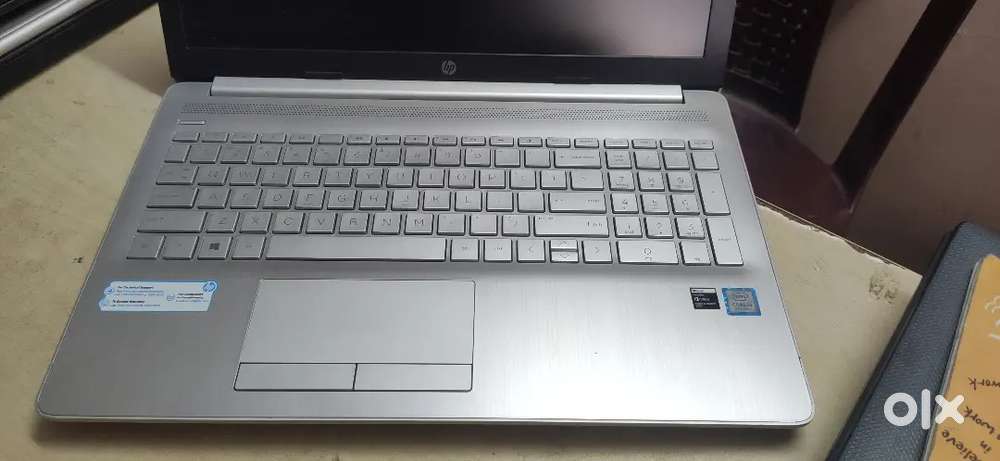 HP SILVER I5 8GB 256GB 1000GB WINDOWS 11