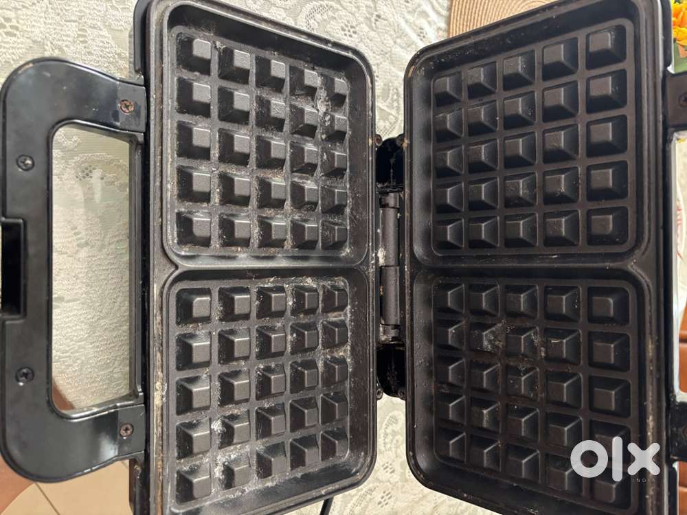 Waffle maker of skyline company