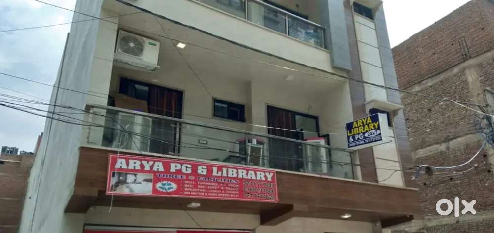 RuDHra pg for girls in Gtb nagar Ghandi ashram Nirankari colony